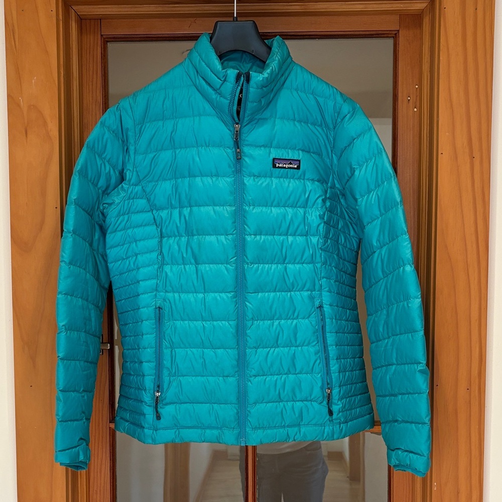 Patagonia Women's Vibrant Blue Puffer Jacket